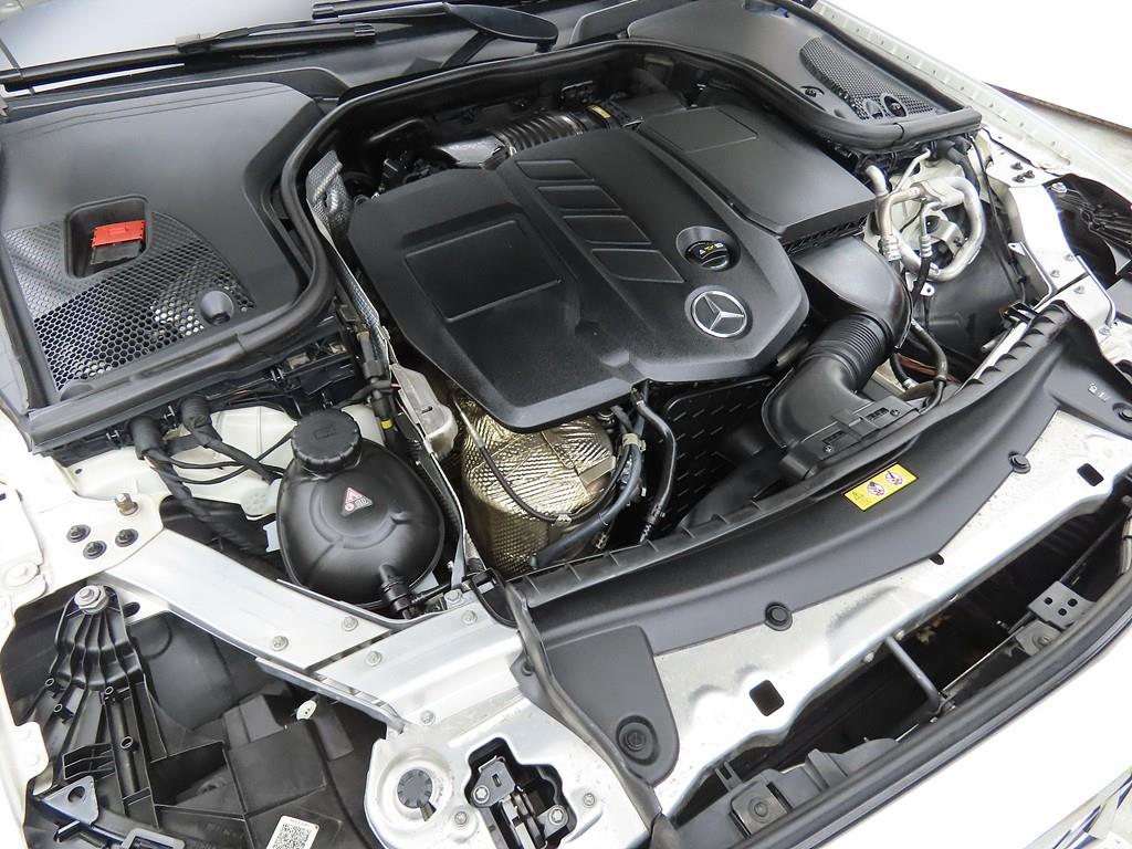 Mercedes Benz E class 2017 Blanco - Importación desde Corea - HF Imports Iquique - Foto 19