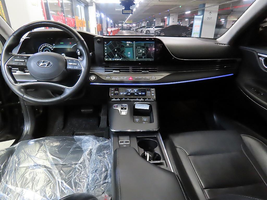 HYUNDAI Grandeur - Vista 10