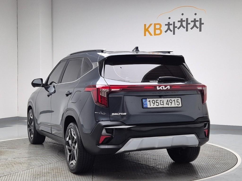 KIA Seltos - Vista 4