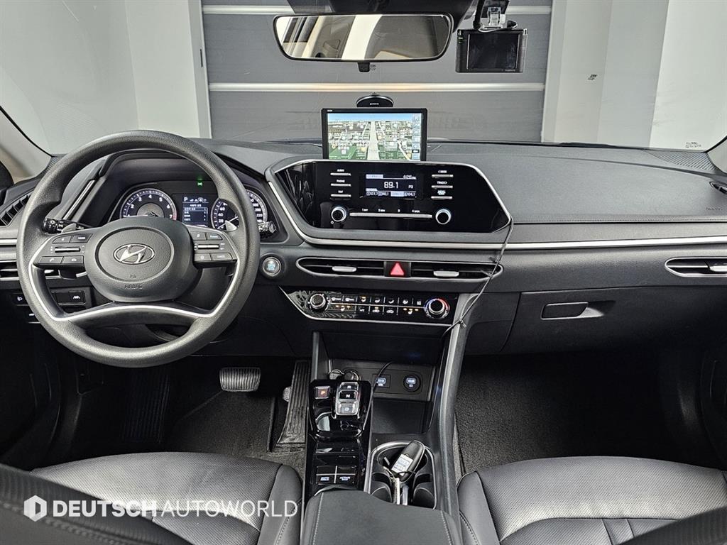 HYUNDAI Sonata - Vista 7