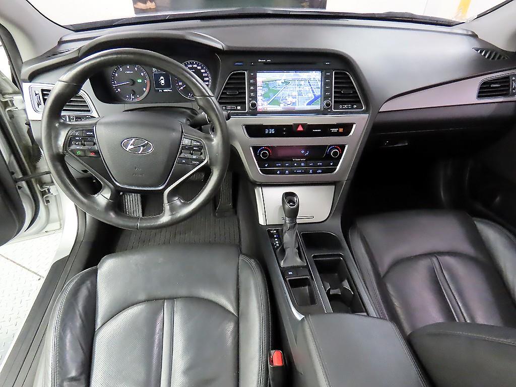 HYUNDAI Sonata - Vista 7