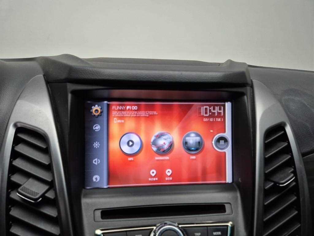 Ssangyong Korando 2015 Blanco - Importación desde Corea - HF Imports Iquique - Foto 13