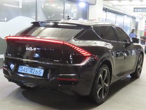 KIA EV6 - Vista 8