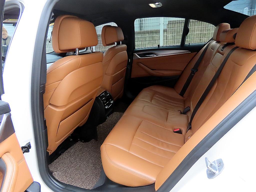 BMW 5 Series - Vista 6