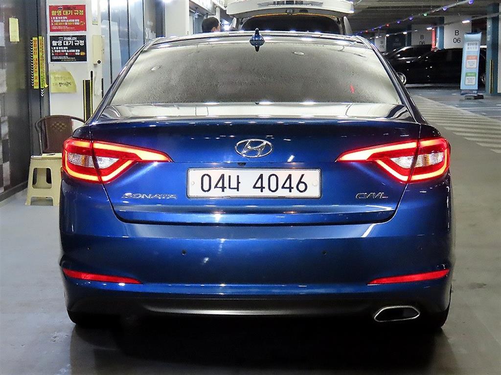 HYUNDAI Sonata - Vista 5