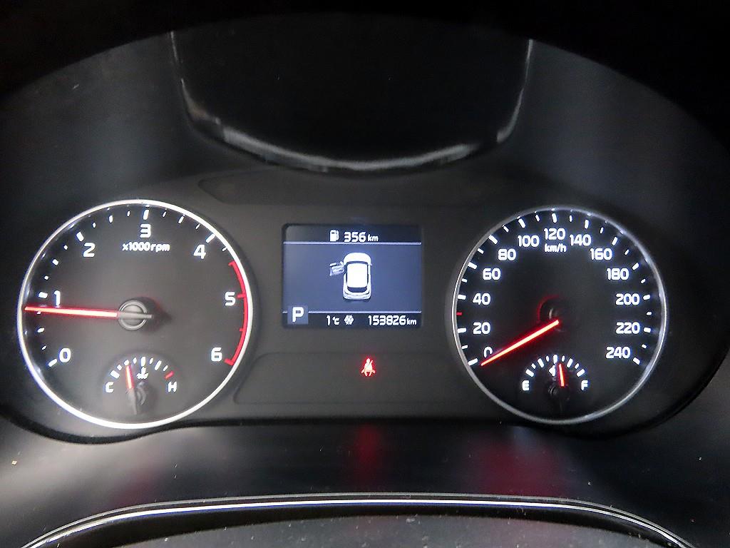 KIA Seltos - Vista 9