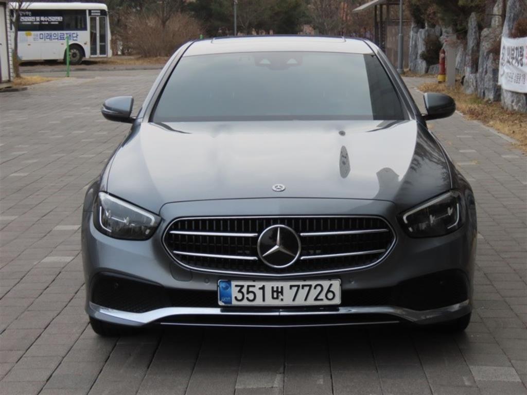 Mercedes Benz E class 2021 - Importación desde Corea - HF Imports Iquique - Foto 1