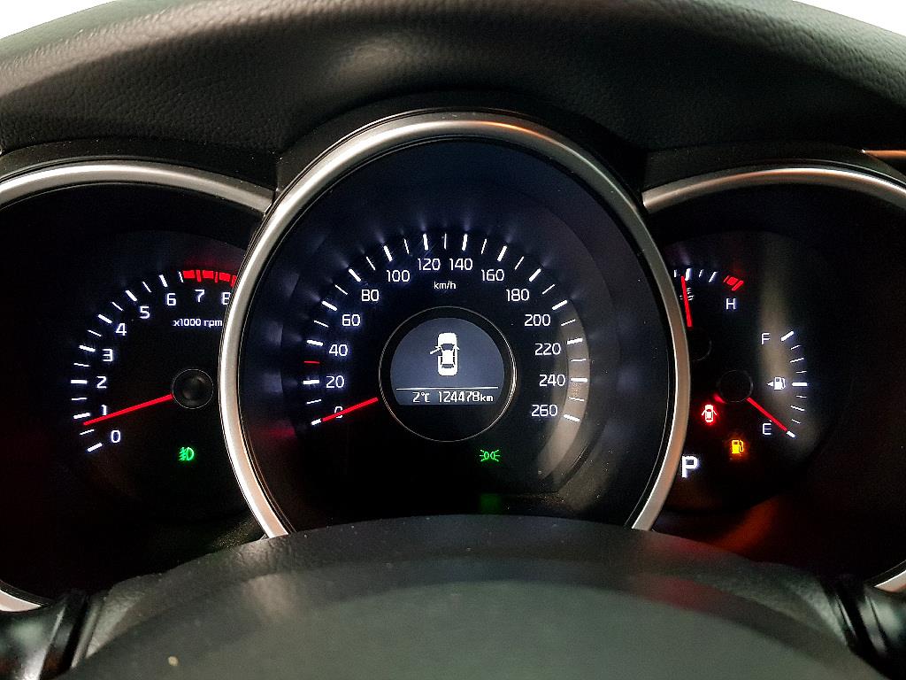 KIA K5 - Vista 6