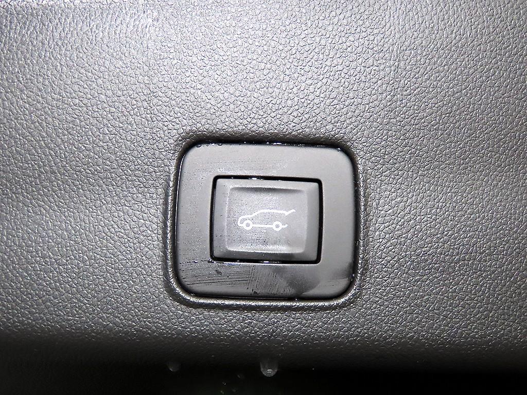 Chevrolet Trail Blazer 2025 Blanco - Importación desde Corea - HF Imports Iquique - Foto 17