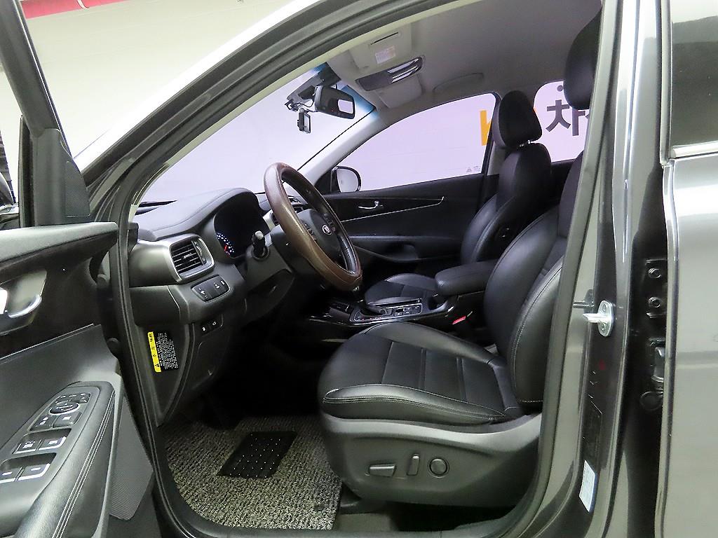 KIA Sorento 2016 Gris - Importación desde Corea - HF Imports Iquique - Foto 13