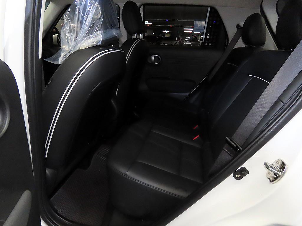 HYUNDAI Casper - Vista 7