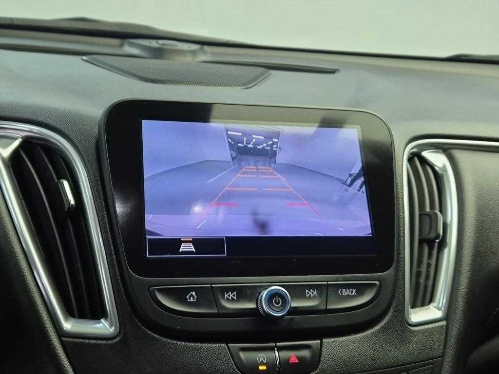 Chevrolet Malibu 2021 Blanco - Importación desde Corea - HF Imports Iquique - Foto 14