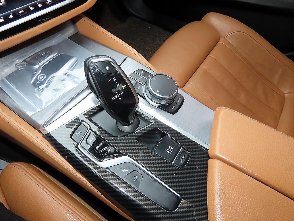 BMW 5 Series - Vista 11