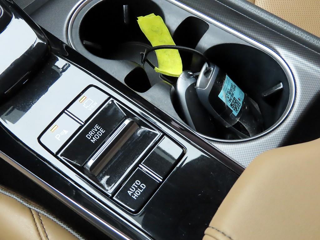 HYUNDAI Sonata - Vista 11