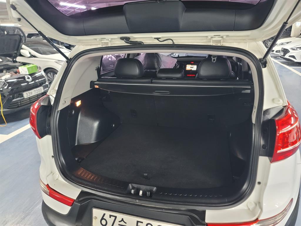 KIA Sportage - Vista 5