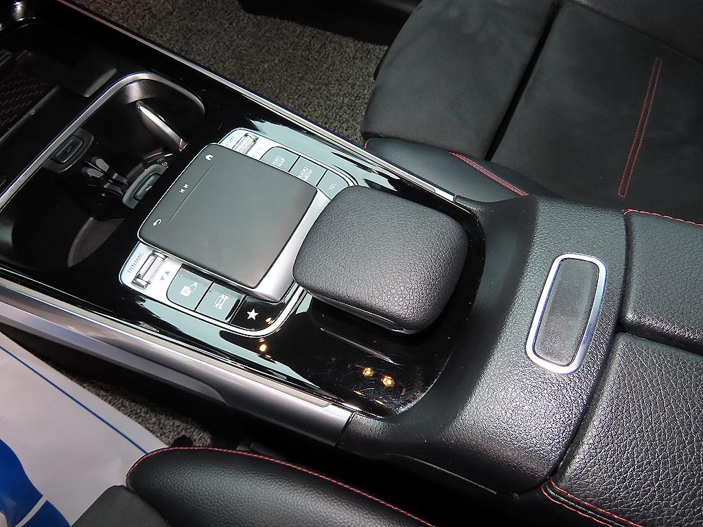 Mercedes Benz GLB Class - Vista 11