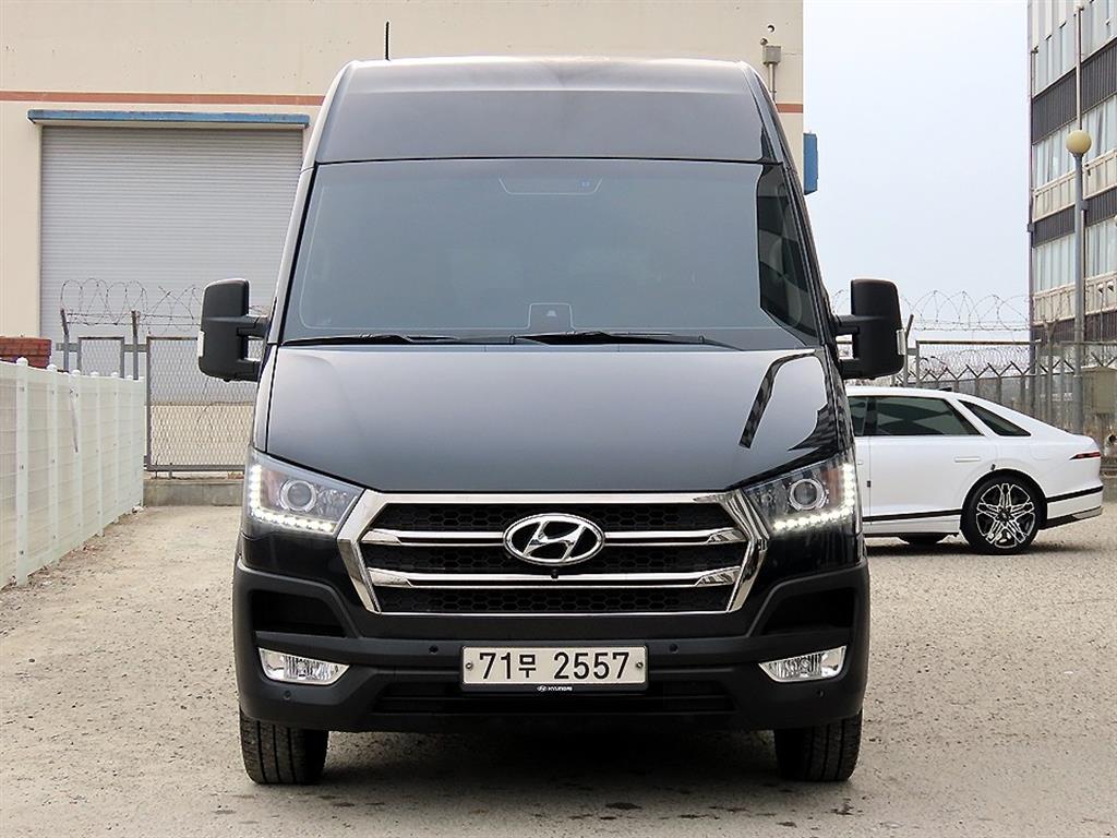 HYUNDAI Solati 2021 Negro - Importación desde Corea - HF Imports Iquique - Foto 1