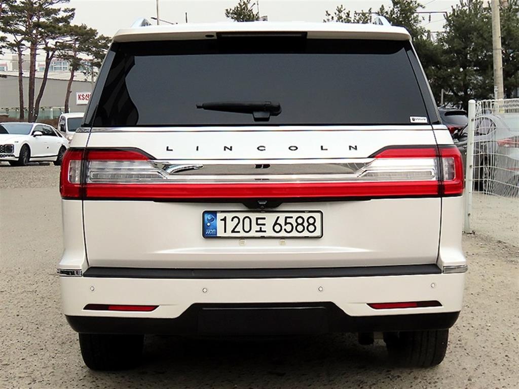 Lincoln Navigator - Vista 4