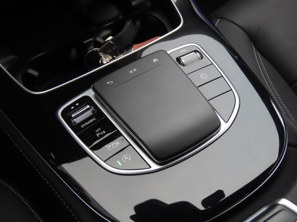 Mercedes Benz E class - Vista 11