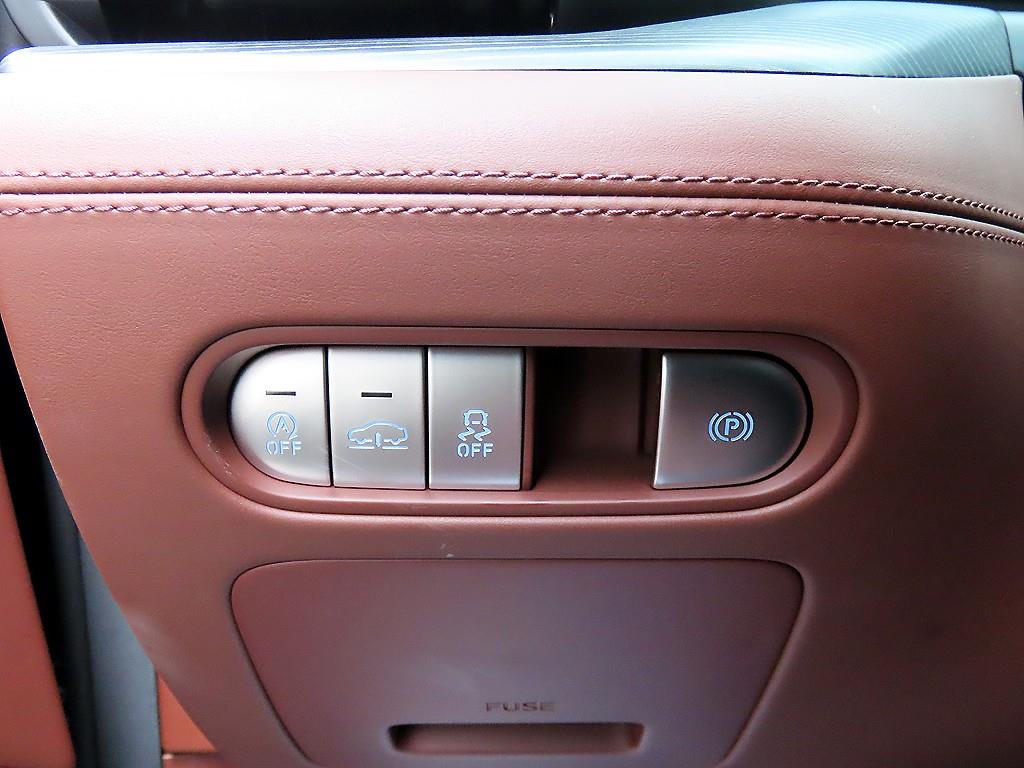 Genesis G90 2025 Negro - Importación desde Corea - HF Imports Iquique - Foto 13