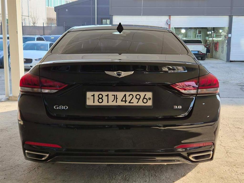 Genesis G80 - Vista 5