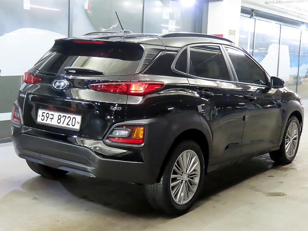 HYUNDAI Kona - Vista 4