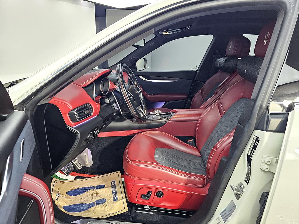 Maserati Levante - Vista 8