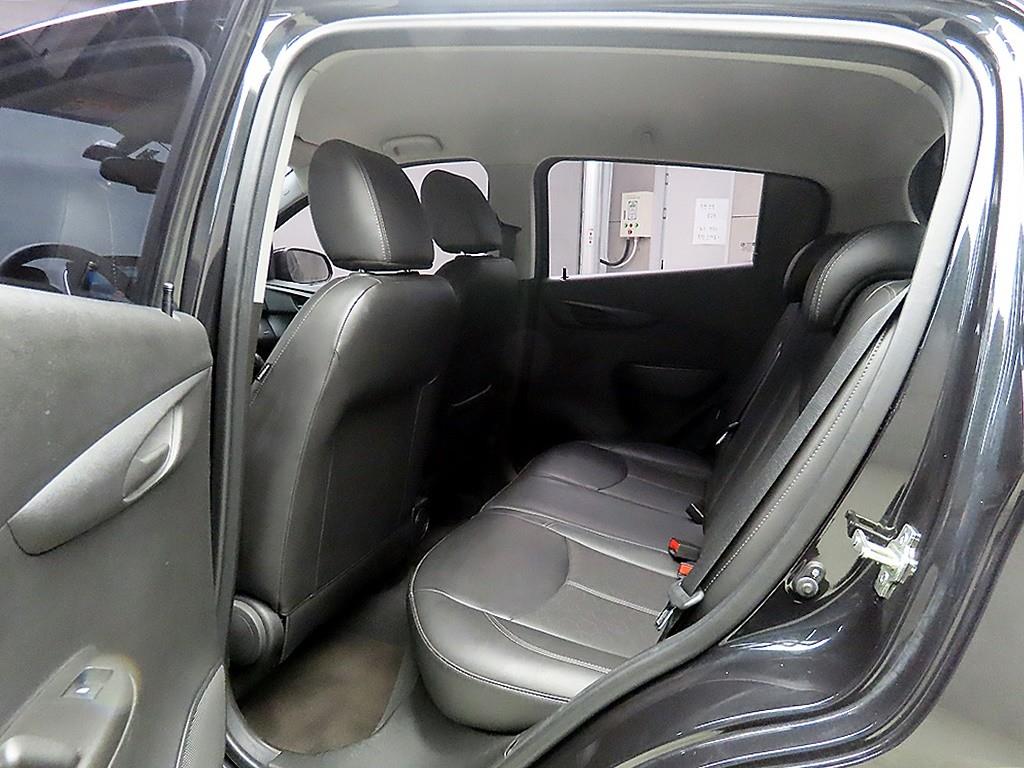 Chevrolet Spark - Vista 6