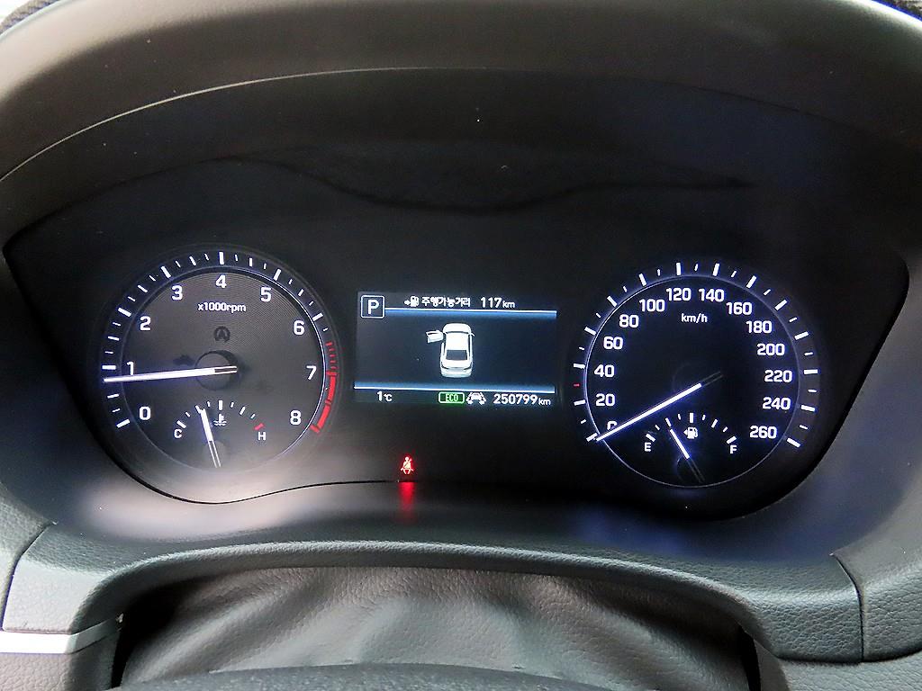 Genesis G80 - Vista 9