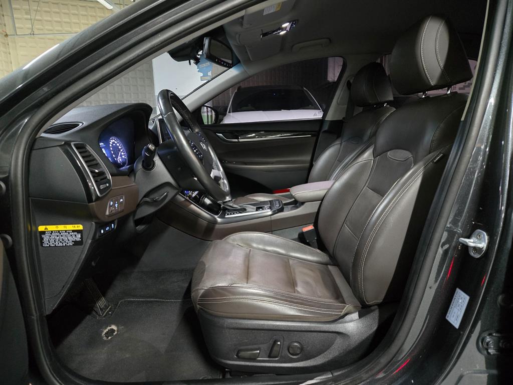 HYUNDAI Grandeur - Vista 6