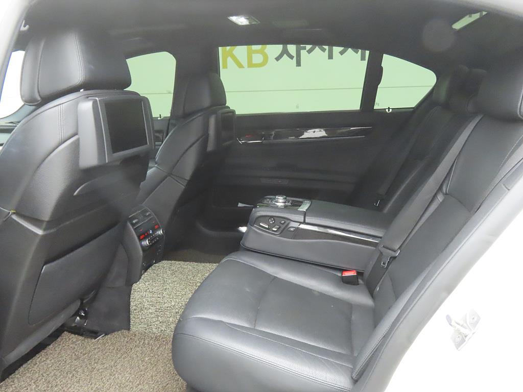 BMW 7 Series - Vista 6