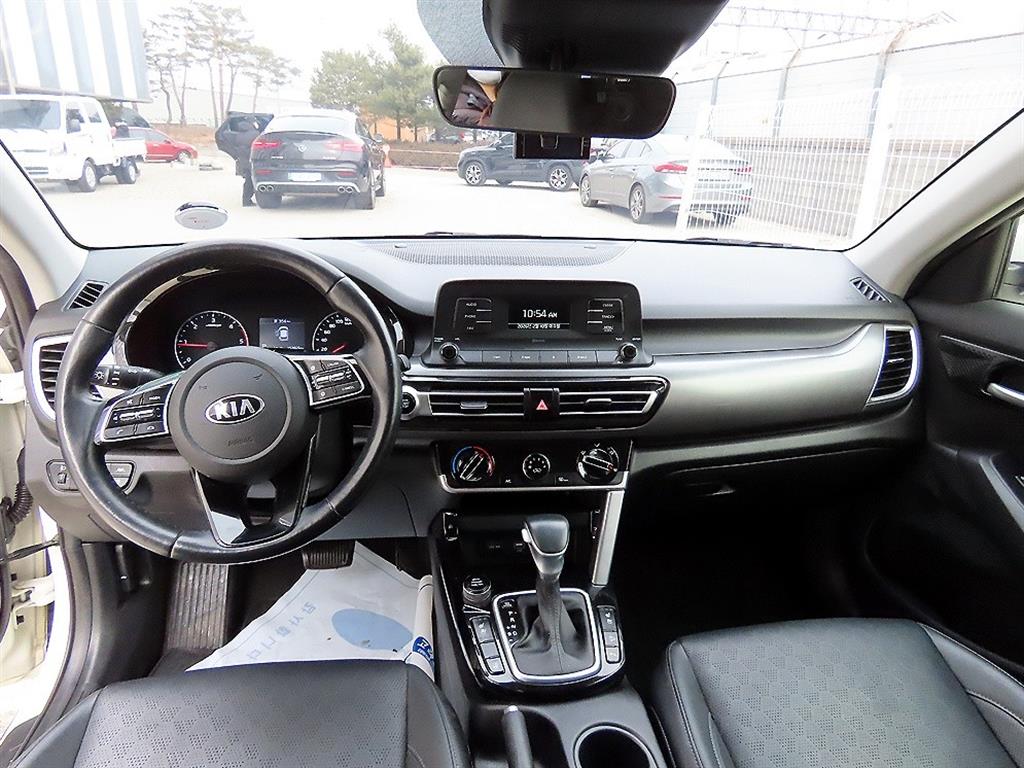 KIA Seltos - Vista 7