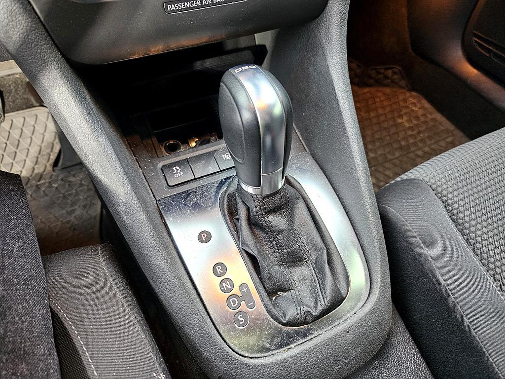 Volkswagen Golf 2013 Blanco - Importación desde Corea - HF Imports Iquique - Foto 17