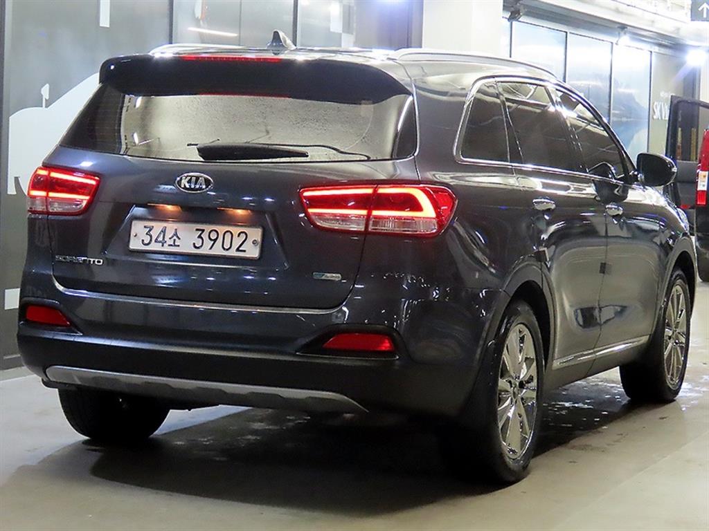 KIA Sorento - Vista 4