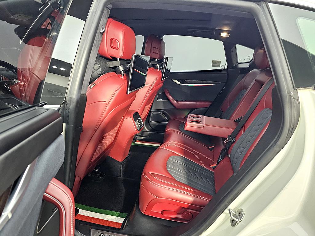 Maserati Levante - Vista 9