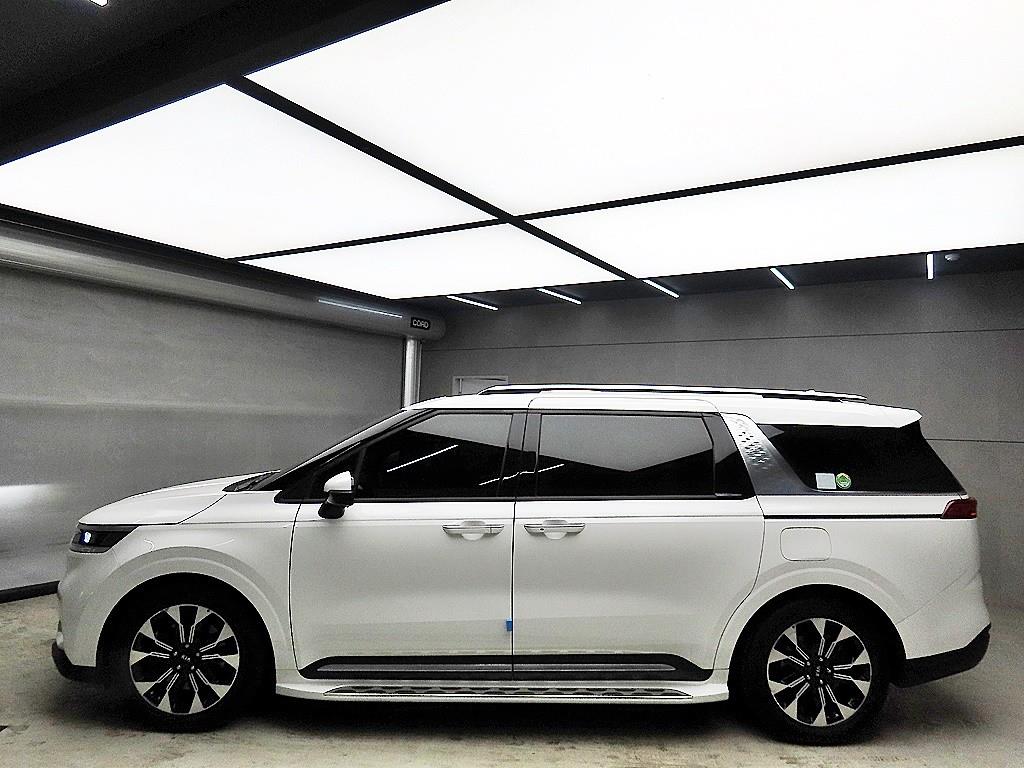 KIA Carnival - Vista 4