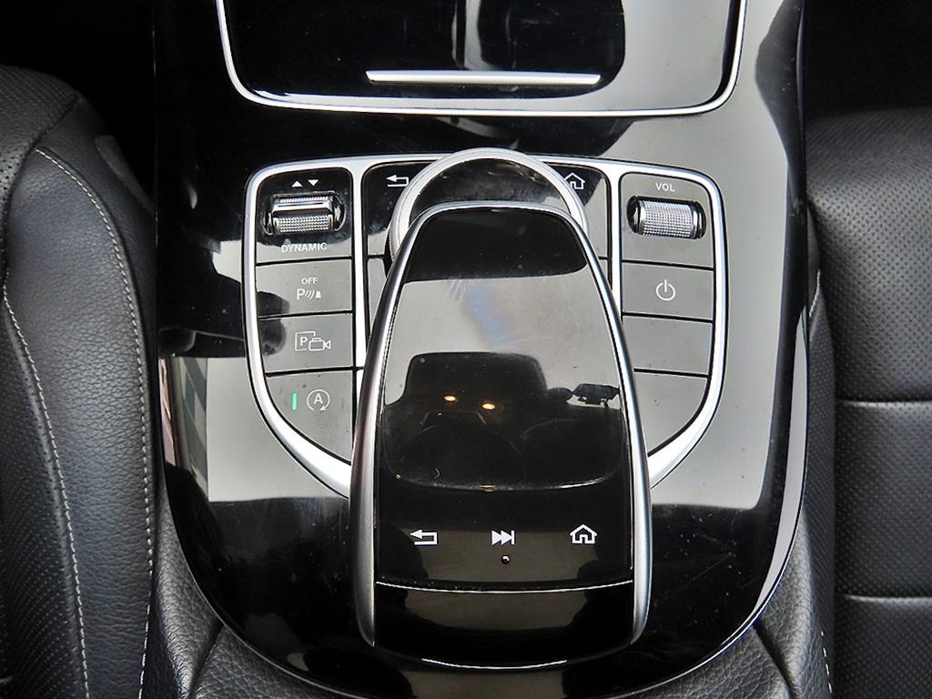 Mercedes Benz E class - Vista 12