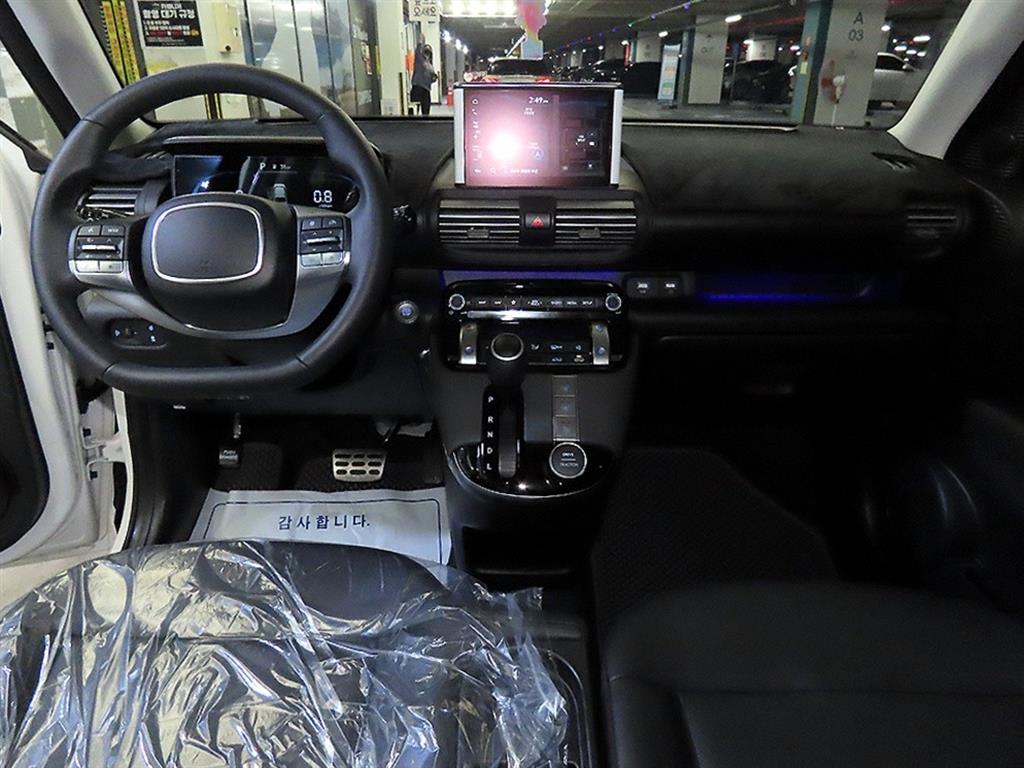 HYUNDAI Casper - Vista 10