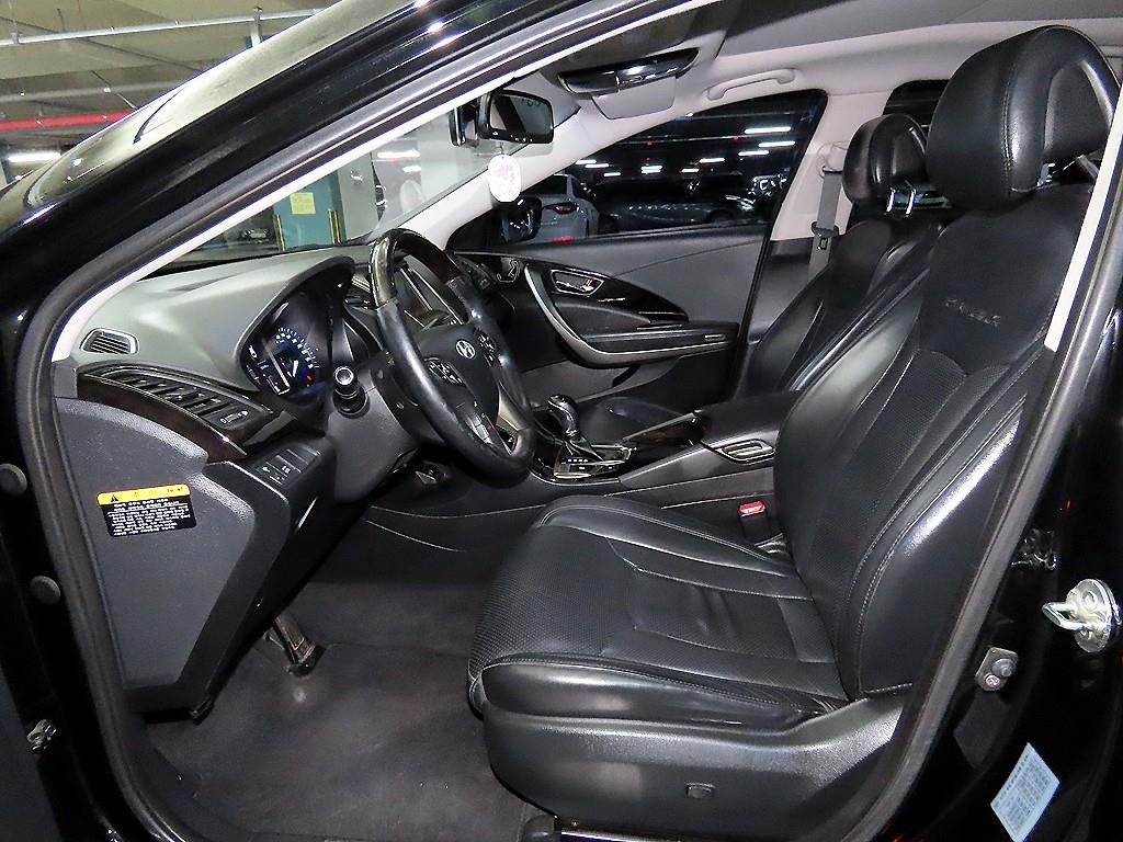 HYUNDAI Grandeur - Vista 6