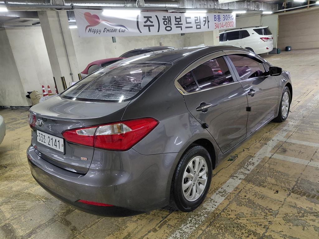KIA K3 - Vista 4