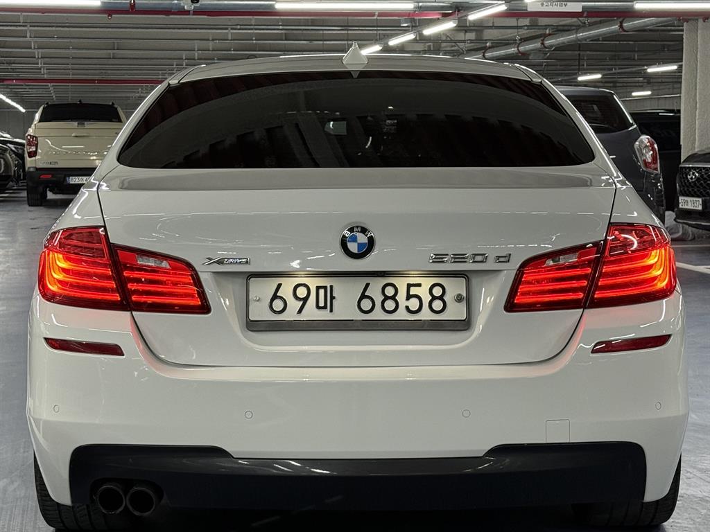 BMW 5 Series - Vista 4