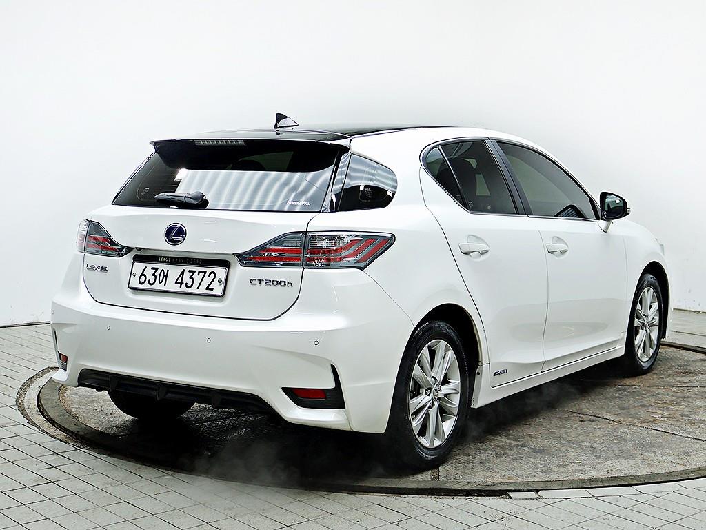 Lexus CT - Vista 7