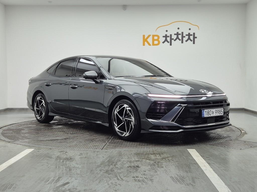 HYUNDAI Sonata - Vista 2