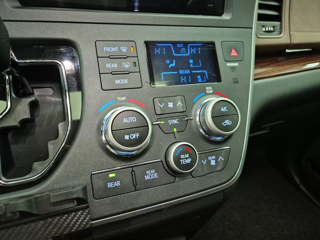 Toyota Siena - Vista 10