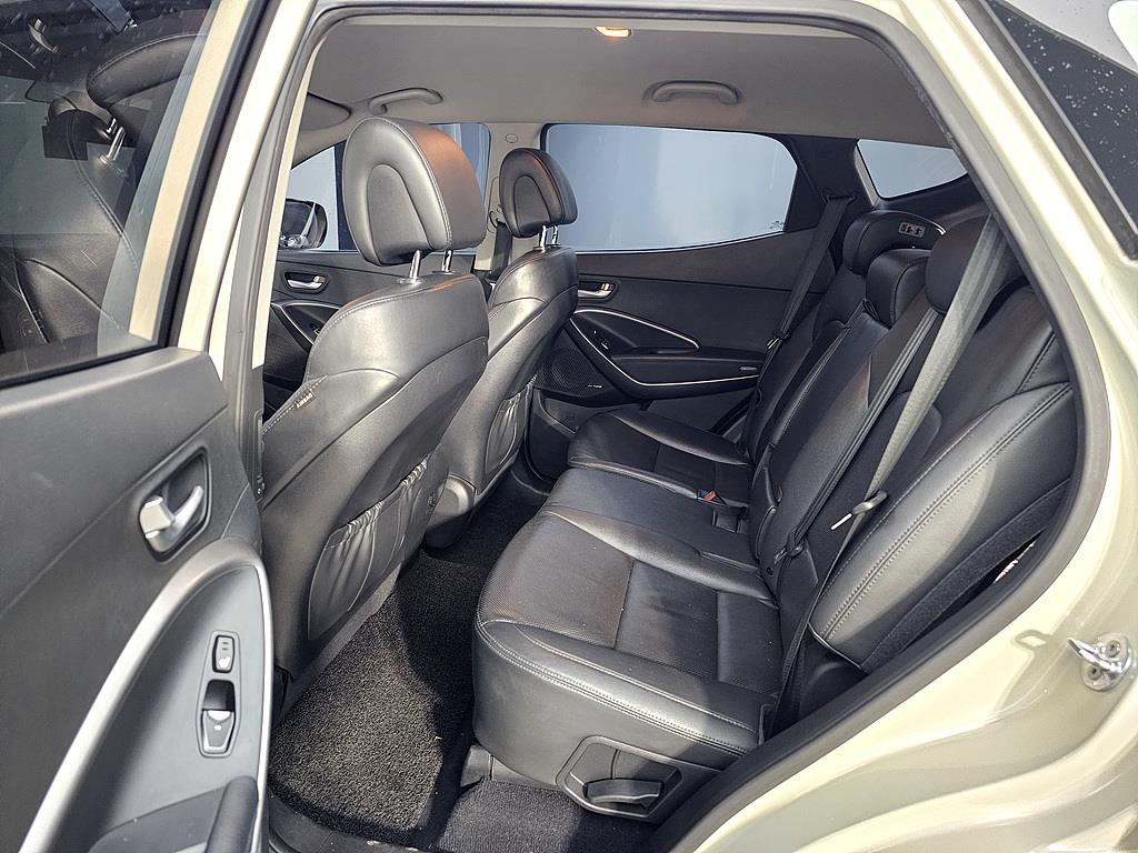 HYUNDAI Santa Fe - Vista 9
