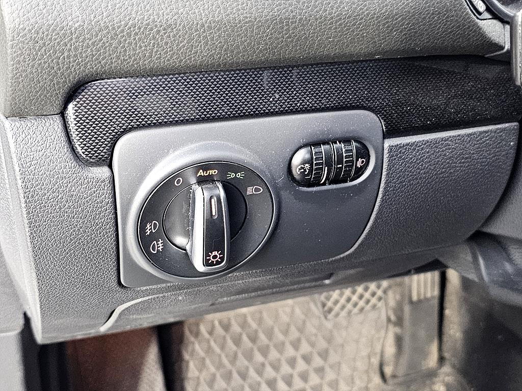 Volkswagen Golf 2013 Blanco - Importación desde Corea - HF Imports Iquique - Foto 14