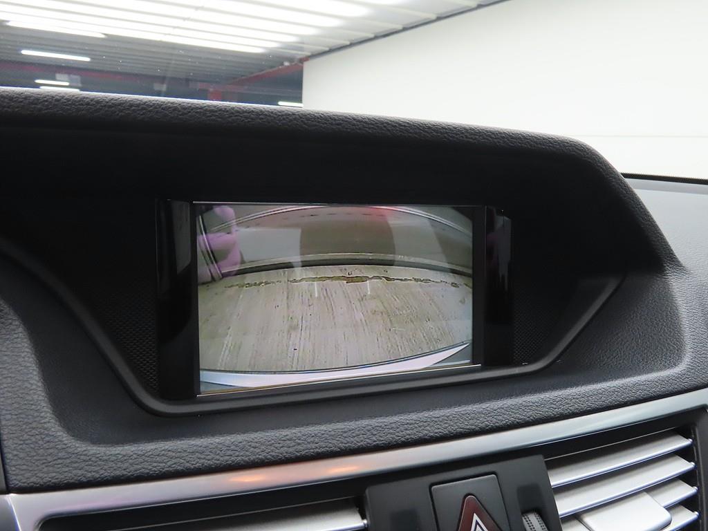 Mercedes Benz E class - Vista 12