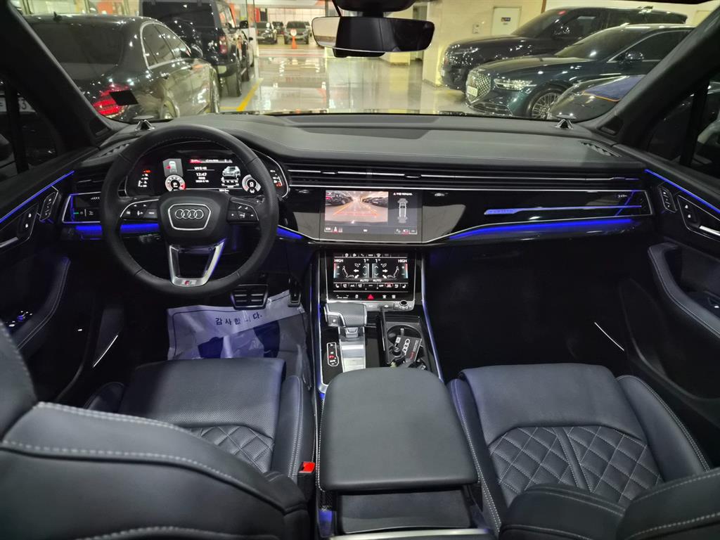 Audi SQ7 - Vista 9