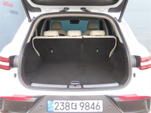 Genesis GV70 - Vista 10