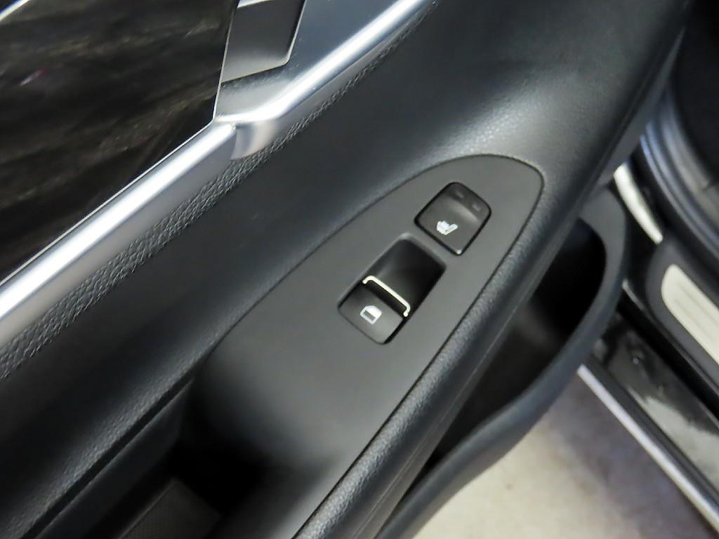 HYUNDAI Grandeur 2018 Negro - Importación desde Corea - HF Imports Iquique - Foto 16